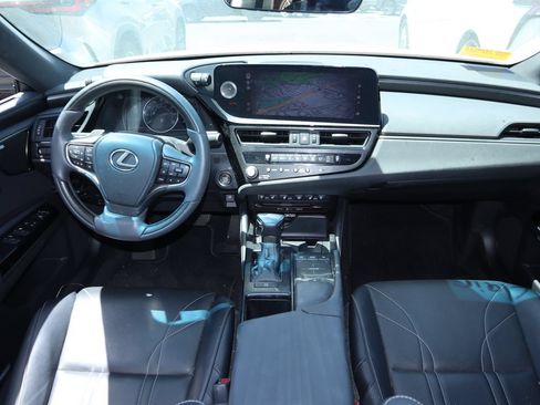 Used 2022 Lexus ES 350 w/ Accessory Package FWD image 7