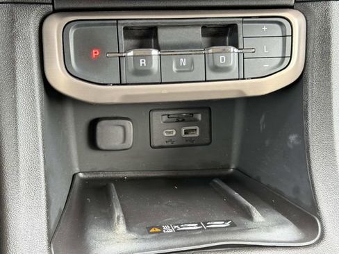 Used 2023 GMC Acadia Denali w/ Black Diamond Edition image 33