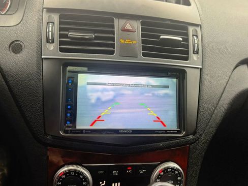Used 2011 Mercedes-Benz C 300 4MATIC Sedan image 34