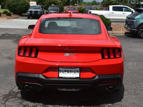 Used 2025 Ford Mustang GT Premium RWD image 6