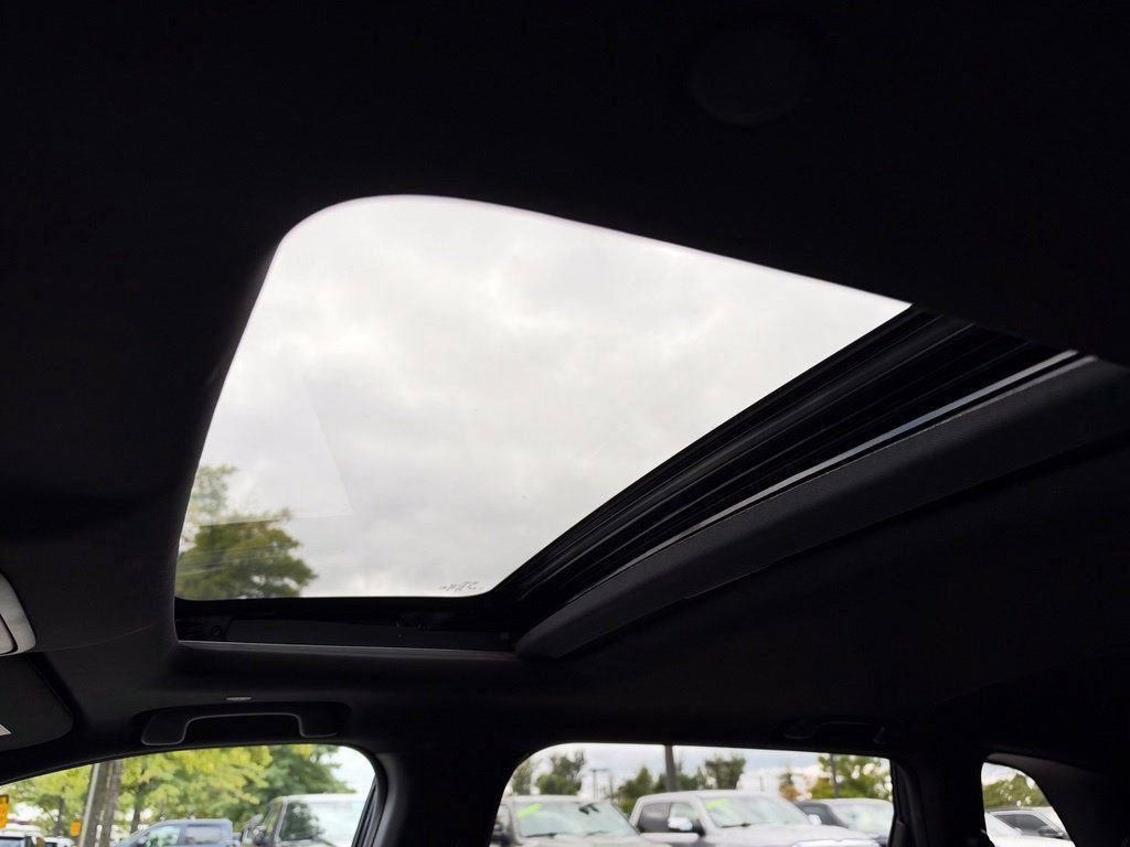 Used 2025 Honda CR-V Sport image 30