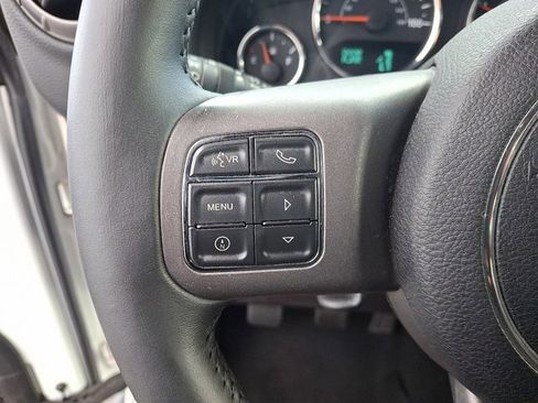 Used 2016 Jeep Wrangler Sport image 19