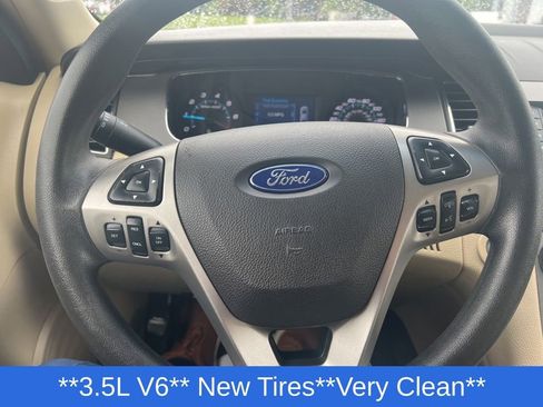 Used 2016 Ford Taurus SE FWD image 16