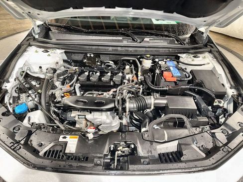 Certified 2023 Honda Accord EX image 33
