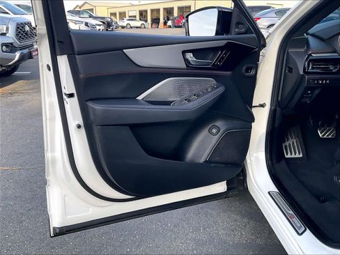 Used 2023 Acura MDX A-Spec image 25