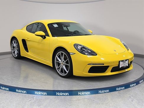Used 2018 Porsche 718 Cayman image 4
