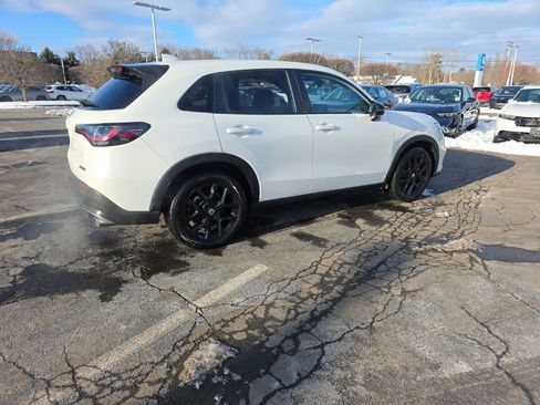 Certified 2023 Honda HR-V Sport image 7