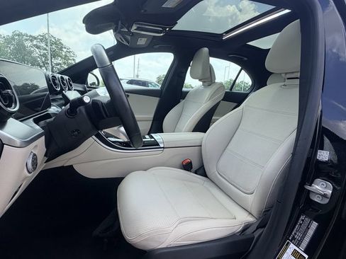 Used 2025 Mercedes-Benz C 300 Sedan image 23