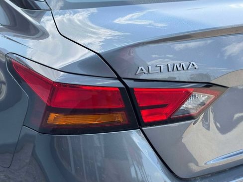 Certified 2025 Nissan Altima 2.5 SL FWD image 10