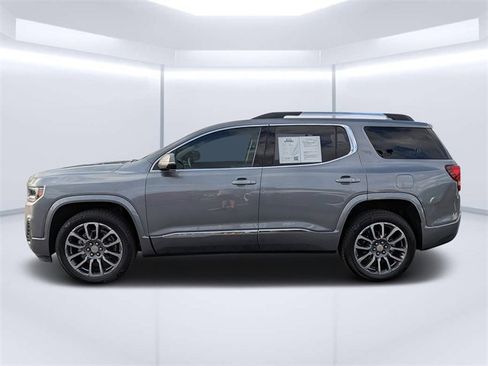 Used 2022 GMC Acadia Denali w/ Denali Technology Package image 4