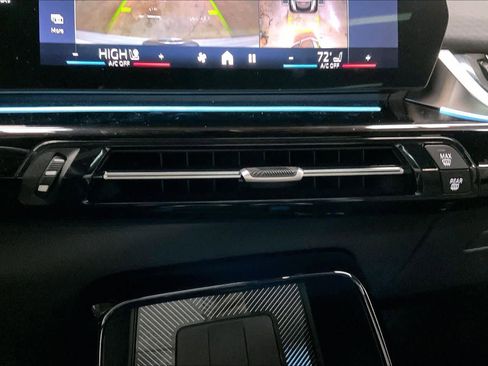 Used 2025 BMW X2 xDrive28i w/ Technology Package image 34