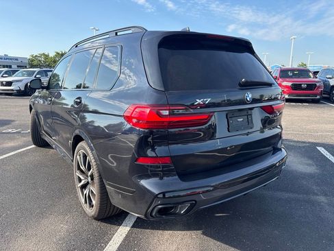 Used 2022 BMW X7 xDrive40i w/ M Sport Package AWD/4WD image 5