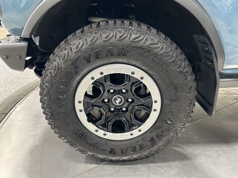 Certified 2021 Ford Bronco Black Diamond w/ Sasquatch Package AWD/4WD image 28