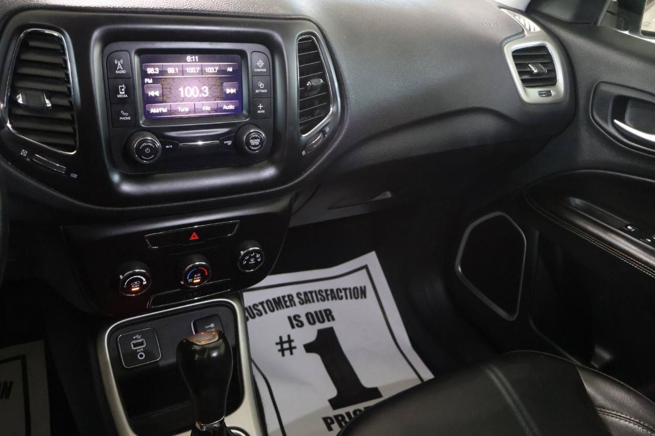 Used 2018 Jeep Compass Latitude FWD image 31