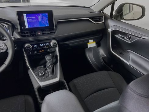 Certified 2025 Toyota RAV4 XLE w/ Convenience Package AWD/4WD image 22