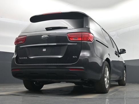 Used 2020 Kia Sedona EX image 51