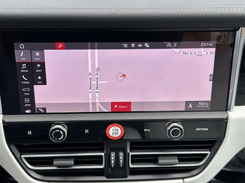 New 2025 Porsche Macan image 22