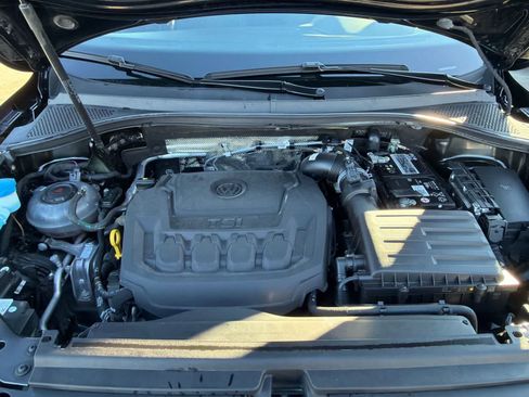 Used 2023 Volkswagen Tiguan S image 9