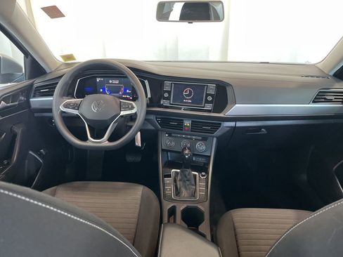 Used 2022 Volkswagen Jetta S image 11