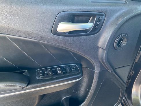 Used 2015 Dodge Charger R/T RWD image 22