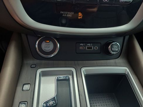 Certified 2024 Nissan Murano Platinum w/ Cargo Package FWD image 28