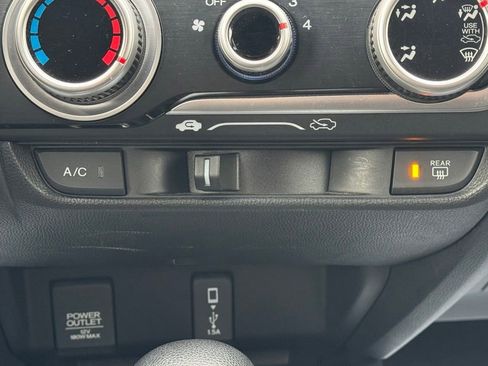 Used 2019 Honda Fit EX image 40