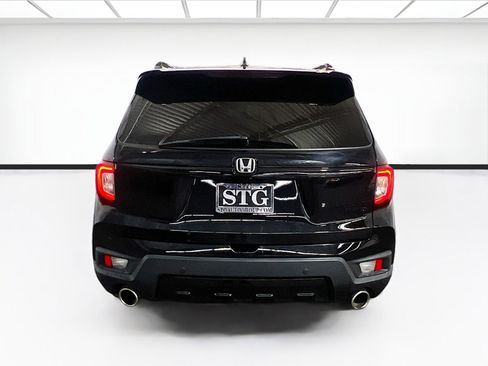 Used 2024 Honda Passport Black Edition image 5