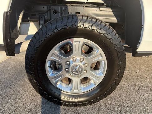 Used 2022 RAM 2500 Big Horn w/ Level 1 Equipment Group AWD/4WD image 13