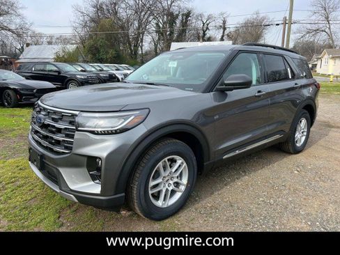 New 2025 Ford Explorer Active w/ Active Comfort Package image 3