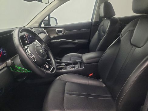 Used 2021 Kia Sorento EX w/ Panoramic Sunroof Package AWD/4WD image 17