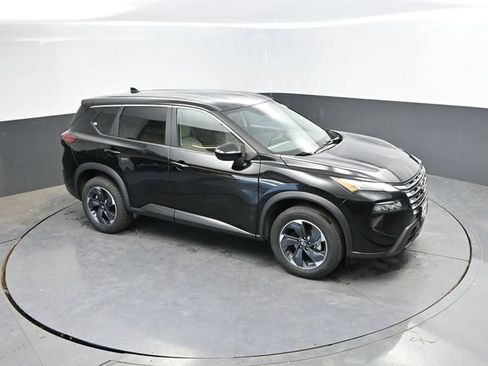 Used 2025 Nissan Rogue SV AWD/4WD image 35