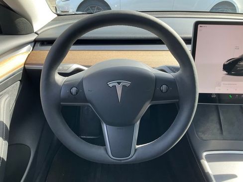 Used 2023 Tesla Model 3 Standard Range image 38