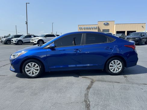Used 2022 Hyundai Accent SE w/ Cargo Package FWD image 8