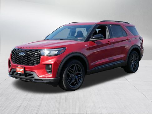 Used 2025 Ford Explorer ST-Line w/ Premium Package AWD/4WD image 3