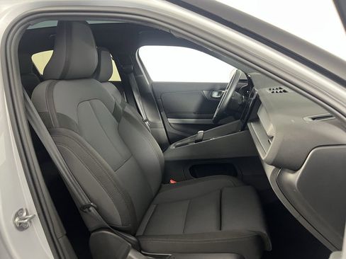 Used 2023 Polestar Polestar 2 Long Range Single Motor w/ Pilot Pack image 30