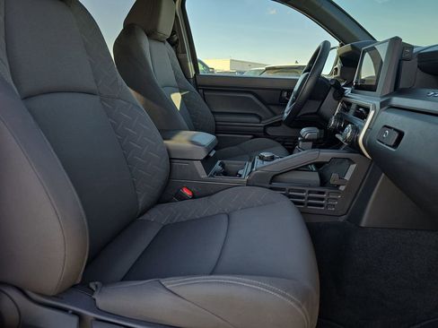 Used 2024 Toyota Tacoma SR image 10