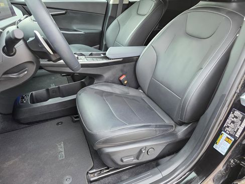 Used 2024 Kia EV6 Wind w/ Wind Technology Package image 20