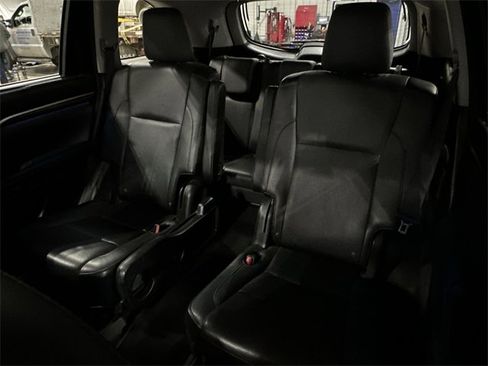 Used 2015 Toyota Highlander Limited image 29