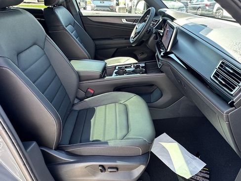 New 2026 Volkswagen Atlas Cross Sport SEL AWD/4WD image 15