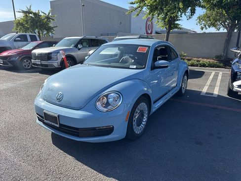 Used 2014 Volkswagen Beetle 2.5 FWD image 1