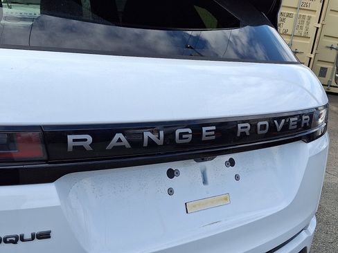 Used 2026 Land Rover Range Rover Evoque S AWD/4WD image 29