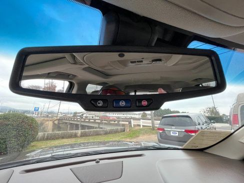 Used 2017 GMC Yukon Denali w/ Open Road Package image 43