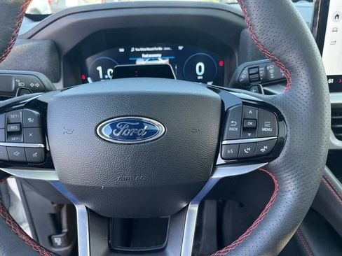 Used 2025 Ford Explorer ST AWD/4WD image 19