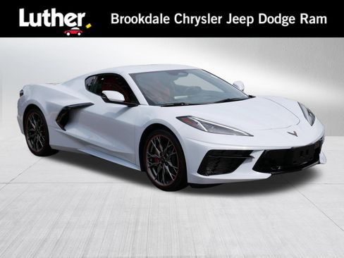 Used 2024 Chevrolet Corvette Stingray Coupe w/ 1LT RWD image 1