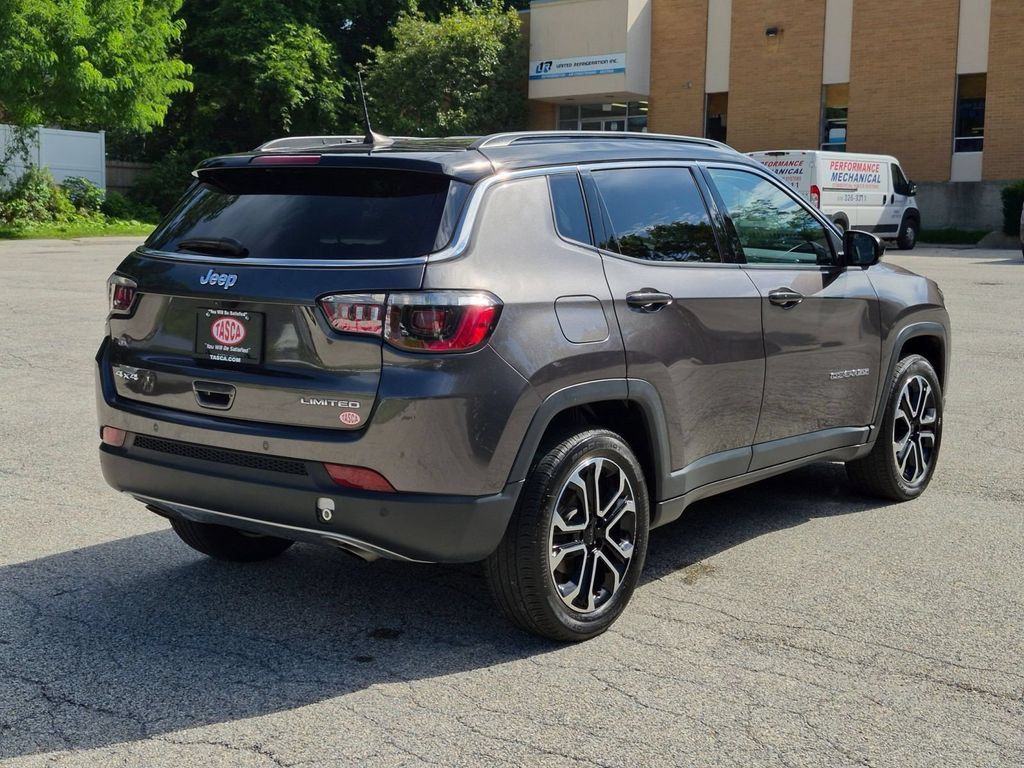 Certified 2023 Jeep Compass Limited AWD/4WD image 3