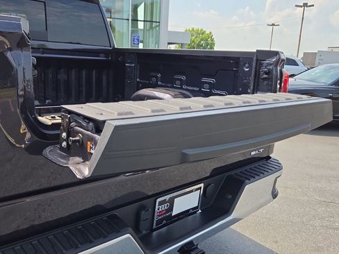 Used 2024 GMC Sierra 1500 SLT RWD image 16