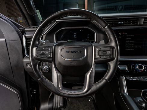 Used 2023 GMC Sierra 1500 Denali Ultimate image 19