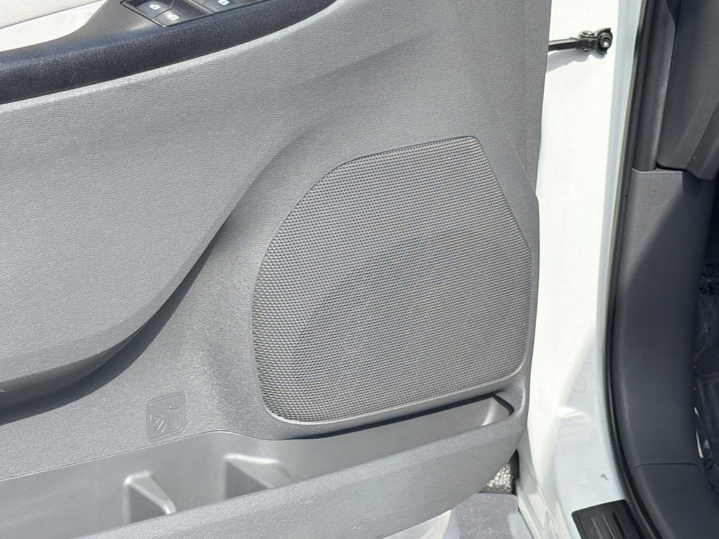 Used 2020 Toyota Sienna LE w/ Carpet Mat Package FWD image 20