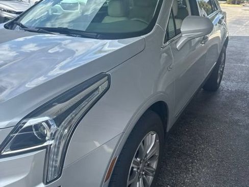 Used 2018 Cadillac XT5 Luxury FWD image 4