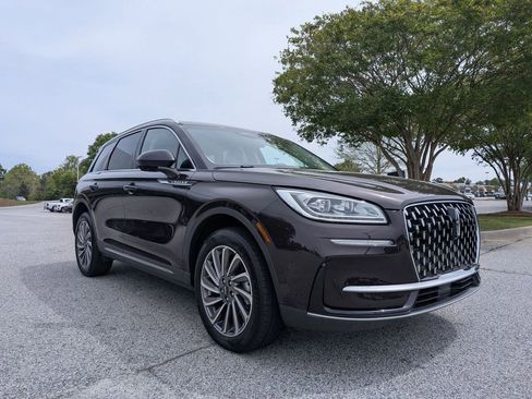 Used 2023 Lincoln Corsair Reserve AWD/4WD image 2